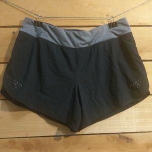 Avia sports shorts LG 12-14 black womens